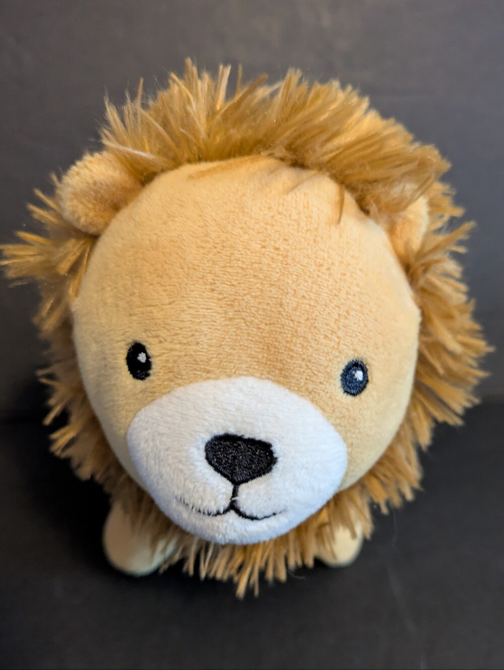 H & M Home Plush Lion Stuffed Animal  Soft Tan White Cuddly Toy 7 x 9